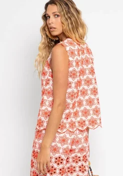 Bao Top Red Eyelet