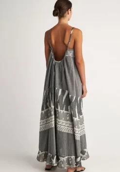 Scorpios Maxi Dress Black / White